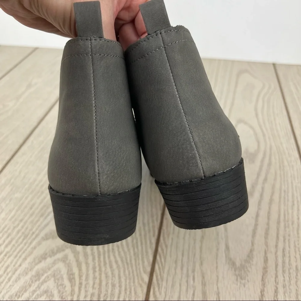 Sun + Stone Cadee Block Heel Ankle Bootie 9.5W Grey Faux Leather $50